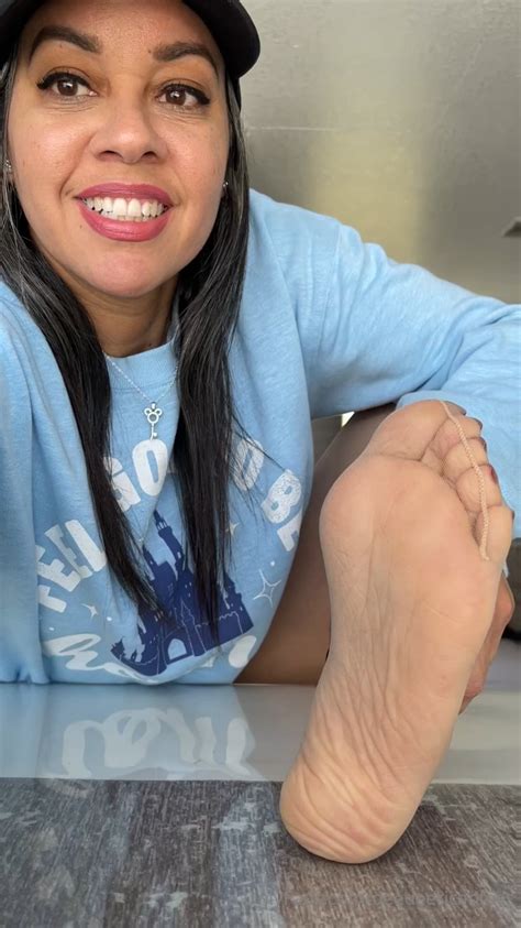 sexy latina feet|This Latina Mom Has THE BEST Soles .